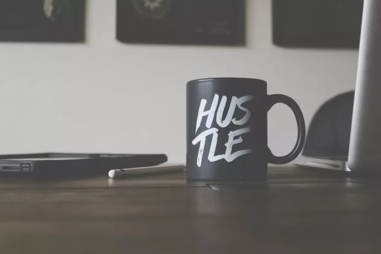 Hustle cup