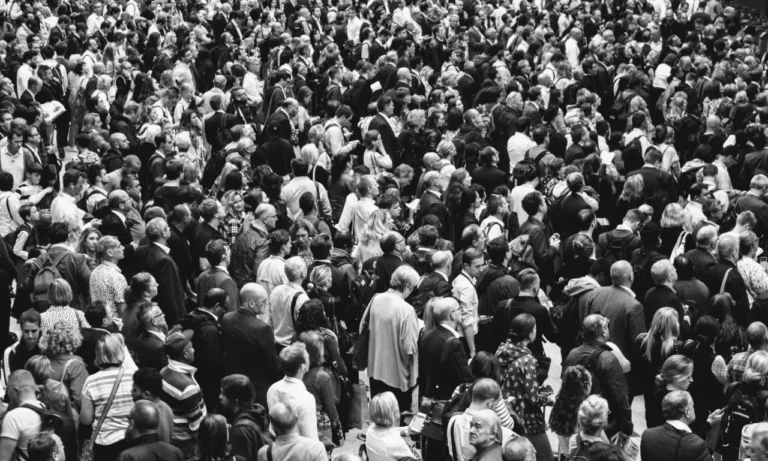 Psychology of People Who Hate Crowded Places