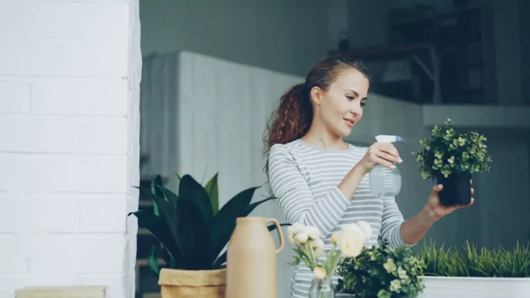 7 Signs You’re Tired of People, Not Life