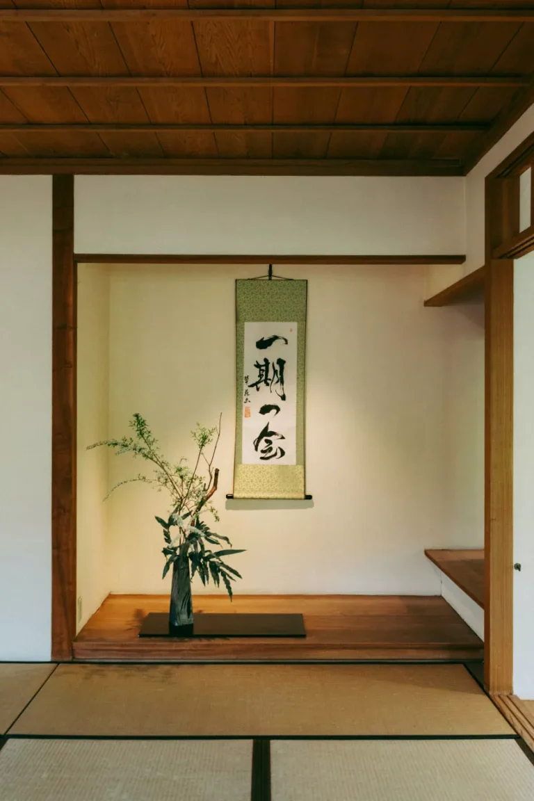 All Great Men Studied History the Same Way and Here’s How