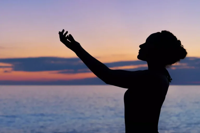 How to Outsmart a Narcissist Without Them Ever Knowing