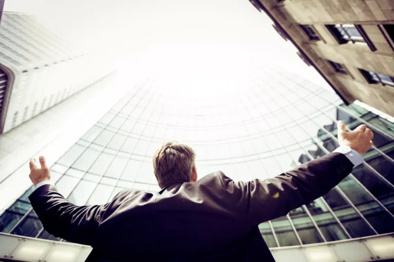 How to Think and Make Decisions Like a CEO